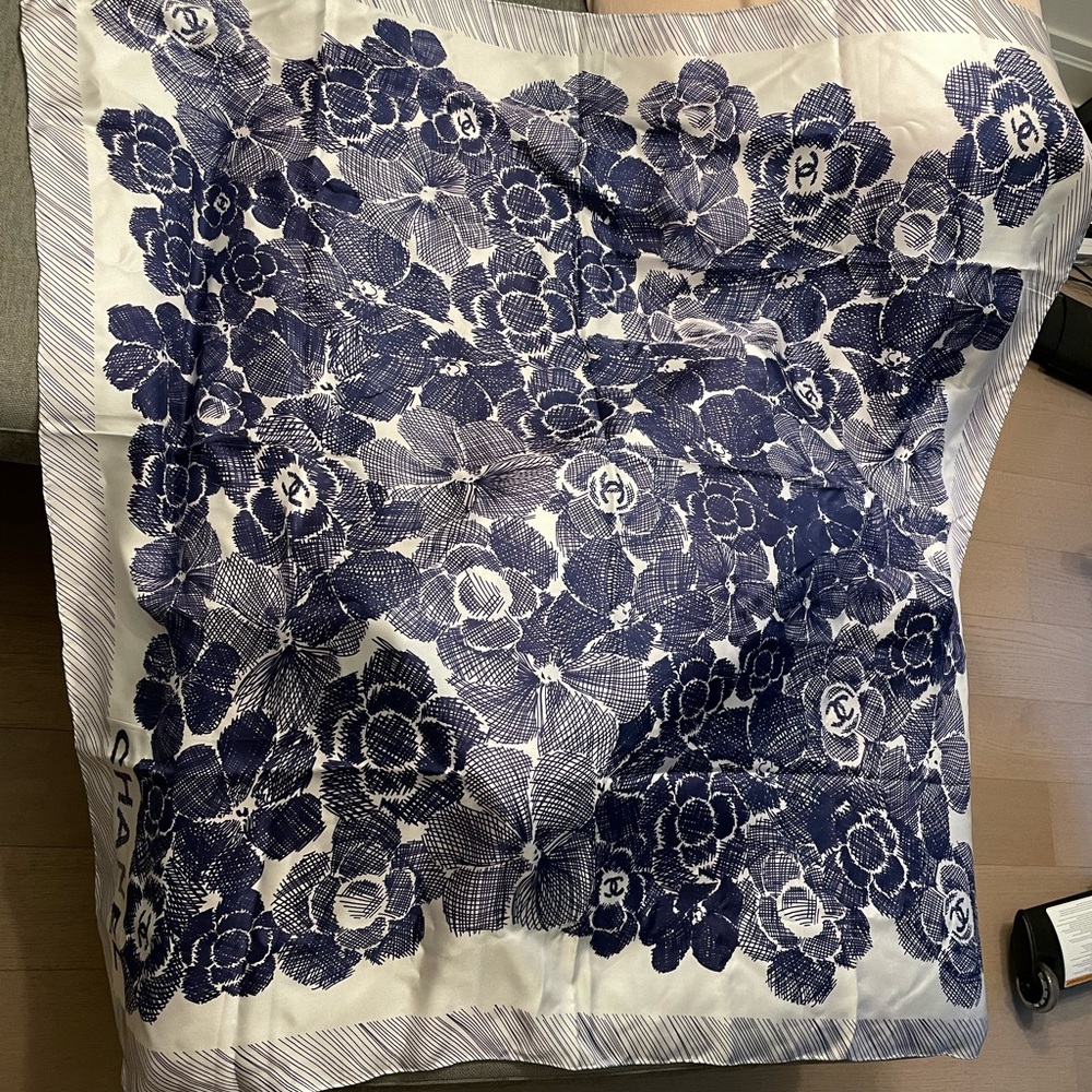 Designer silk Scarf